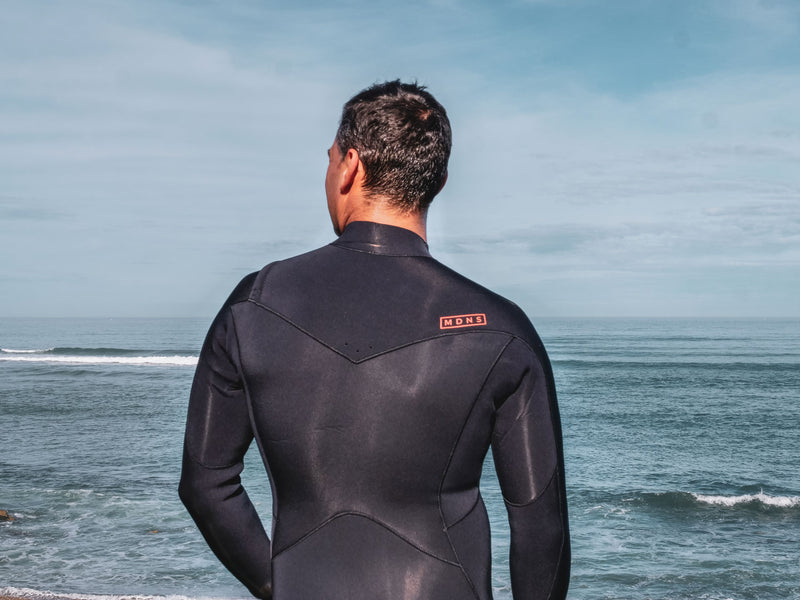 MDNS SURF - Men's Superstretch Wetsuits - Priime S-Foam - 3/2 Chest Zip Steamer - Black/Orange - 100% Superstretch S-Foam