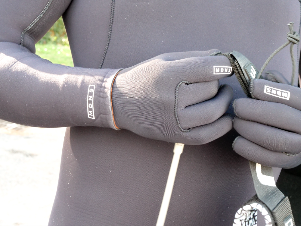 PIONEER 3mm CLASSIC GLOVES - NEOPRENE ACCESSORIES - MDNS SURF